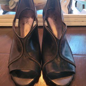 Carlos Santana Heels